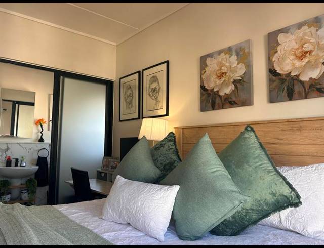 1 BEDROOM APARTMENT FOR SALE IN SANDOWN